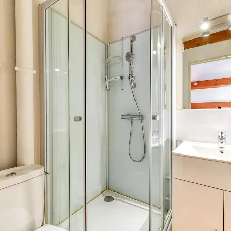 Будинок відпочинку 2 Bedroom Apartment - Mezzanine For 6 Агд