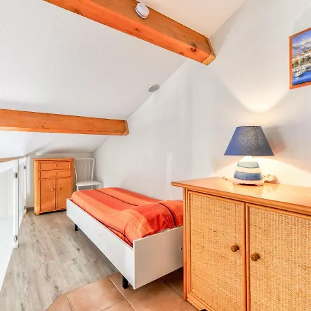 2 Bedroom Apartment - Mezzanine For 6 * Агд